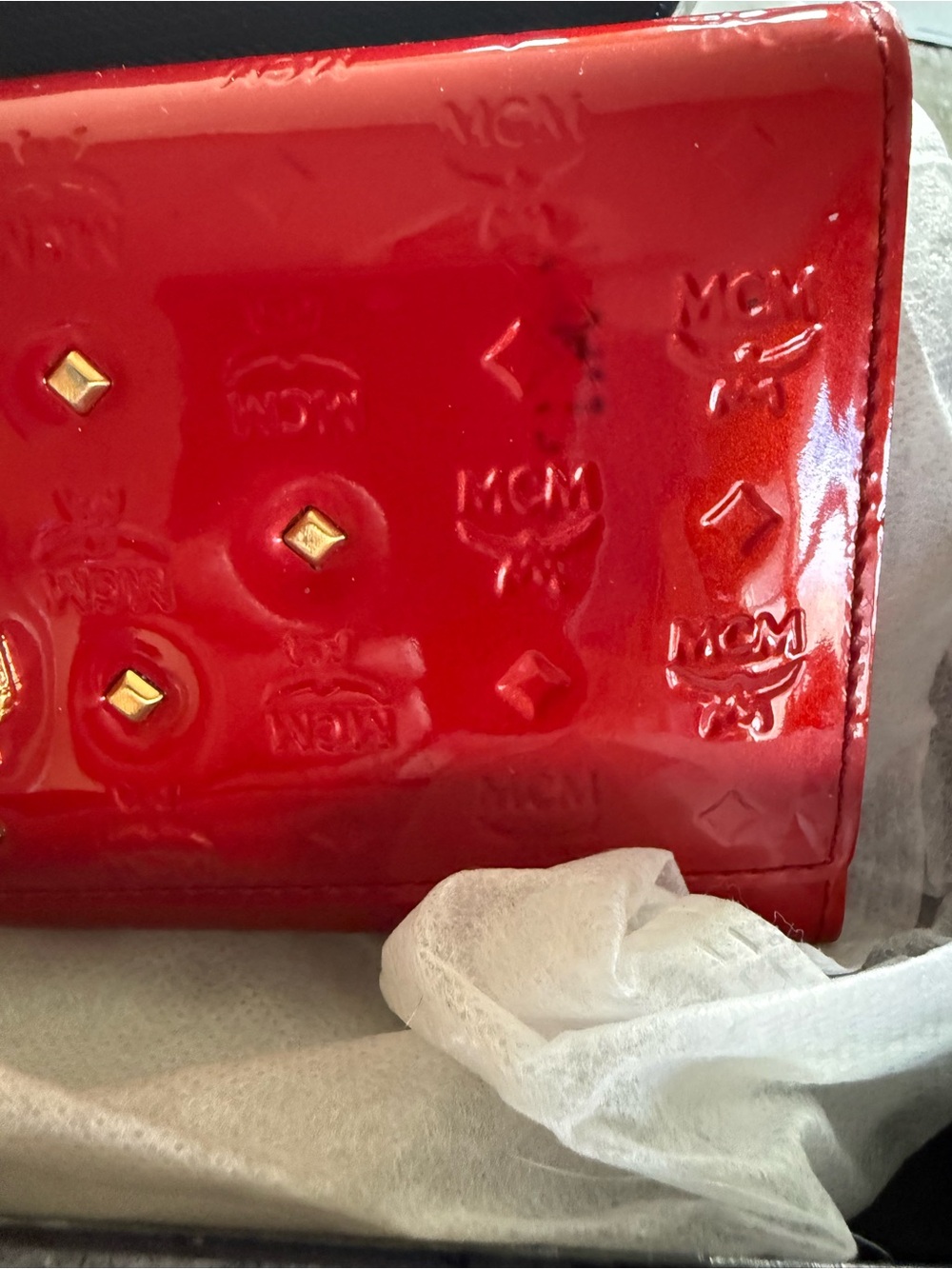 MCM Shiny Red Patent Logo-Embossed Continental Wallet with Gold Accents - Picture 2 of 10